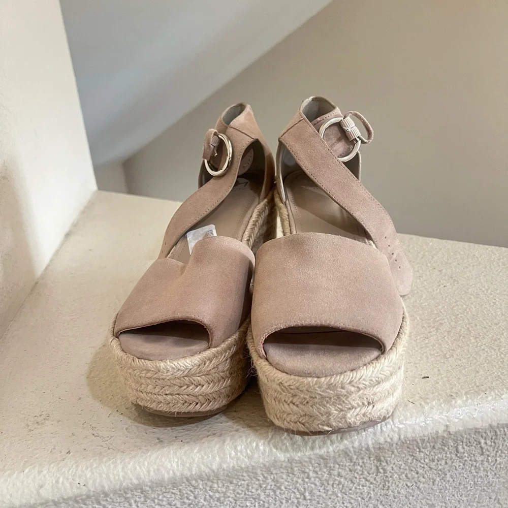 Marc Fisher Alita cream Espadrille Platform Wedge Sandals Size 10 Summer Chic‎